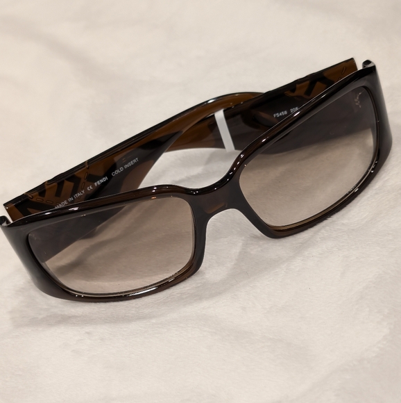 Fendi Sunglasses Multicolor Accents - Picture 6 of 9